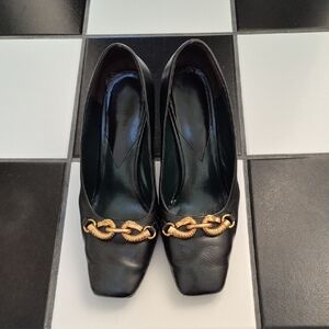 TORY BURCH Black Women's Leather Pumps with Gold Chain Accent